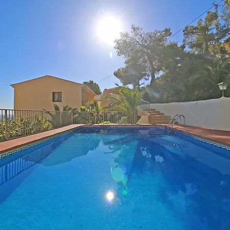 Ute Villa *
